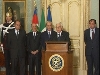 Il Segretario Generale della Presidenza della Repubblica, Donato Marra legge il comunicato di dimissioni del Presidente del Consiglio Silvio Berlusconi.