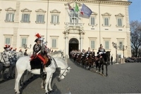Cambio della Guardia Solenne da parte del Reggimento Corazzieri e della Fanfara dei Carabinieri, in occasione della Festa del Tricolore.