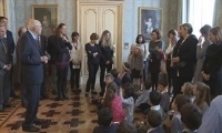 Incontro del Presidente  Napolitano con una delegazione di studenti della Scuola Elementare "A.de Scalzi-Fratelli Polacco" di Genova