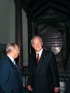 Il Presidente Ciampi e il Presidente Rau visitano la tomba di Federico II di Svevia nella Cattedrale.