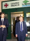 Il Presidente Ciampi, con il Dott. Andrea Muccioli, dopo aver visitato il Centro medico della Comunità di San Patrignano.