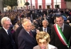 Il Presidente Ciampi e la moglie Franca al loro arrivo alla Prefettura di Nuoro.