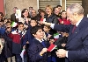 Il Presidente Ciampi al suo arrivo nella città di Nuoro.