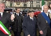 Il Presidente Ciampi al suo arrivo in piazza della Loggia, insieme al Sindaco Paolo Corsini ed al Presidente della Provincia Alberto Cavalli.