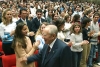 Il Presidente Ciampi accolto dagli studenti dell'Istituto Tecnico Commerciale Zanon durante la visita alla città friulana