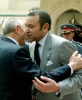 L'abbraccio tra il Presidente Ciampi e S.M. il Re Mohammed VI al termine della cerimonia di commiato a Palazzo Reale