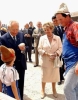 Il Presidente Ciampi in compagnia della moglie Franca si intrattiene con alcuni abitanti di Monte Baldo, in occasione dell'inaugurazione della nuova funivia