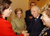 Il Presidente Ciampi con la moglie Franca insieme alle Signore Anna Maria De Mita e Gianna Mancino.