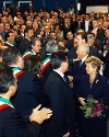 Il Presidente Ciampi, in compagnia della moglie Franca, al suo arrivo al Teatro Comunale.