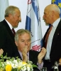 Il Presidente Ciampi con R. Pchit Rettore del College d'Europe  al termine del suo intervento.