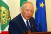 Il Presidente Ciampi durante il suo intervento con le Autorit&#224; istituzionali, politiche, civili e militari,ed i Sindaci della Provincia