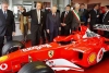 Il Presidente Ciampi con Luca Cordero di Montezemolo e Piero Ferrari, nella scuderia del &quot;Cavallino Rampante-Formula Uno&quot;.