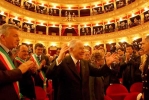 Il Presidente Ciampi al suo arrivo al Teatro Alfieri