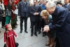 Il Presidente Ciampi con la moglie Franca durante la breve passeggiata in citt&#224;