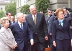 Il Presidente Ciampi con la moglie Franca e il Presidente della Confederazione Elvetica Pascal Couchepin e la signora Brigitte al suo arrivo in Piazza Federale.