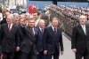 Il Presidente Ciampi (al centro della foto) con, da sinistra, il Presidente della Repubblica Federale di Germania Johannes Rau, il Presidente di Polonia Aleksander Kwasniewski, il Presidente dell'Ucraina Leonid Kuchma e il Presidente Federale della Repubblica d' Austria Thomas Klestil, durante la cerimonia di benvenuto in occasione del X vertice dei Capi di Stato dell'Europa centrale