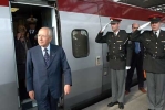 Il Presidente Ciampi al suo arrivo alla "Gare du Midi" proveniente da Parigi
