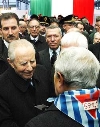 L'incontro del Presidente Ciampi con Angelo Signorelli, uno dei deportati a Mathausen, al termine del Convegno di Studi Storici &quot;L'Italia alla met&#224; del xx secolo, Conflitto sociale, Resistenza, costruzione di una democrazia&quot;