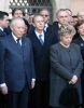 Il Presidente Ciampi con la moglie Franca, nella foto con il Ministro La Loggia ed il Vice Presidente del Senato Fisichella, osserva i tre minuti di silenzio in memoria dei Caduti per gli atti terroristici di Madrid