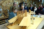 Il Presidente Ciampi, in compagnia della moglie Franca, durante la visita allo studio-laboratorio di Renzo Piano a Punta Nava.