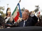 Il Presidente Ciampi al suo arrivo in Piazza Unità d'Italia.