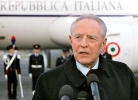 Il Presidente Ciampi, all'aeroporto di Ciampino, poco prima della partenza per la visita di Stato in Cina.