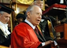 Il Presidente Ciampi pronuncia la sua allocuzione allo Sheldonian Theatre, dopo aver ricevuto la Laurea in Diritto civile.