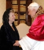 L'incontro della Signora Franca Pilla Ciampi con il Sommo Pontefice Benedetto XVI, in occasione della visita ufficiale nella Santa Sede