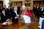 Un momento dell'incontro del Presidente della Repubbica Italiana e della moglie Franca con il Sommo Pontefice Benedetto