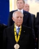 Il Presidente Ciampi con il prestigioso riconoscimento:&quot;Il Premio internazionale Carlo Magno&quot;, nella Sala dell'Incoronazione.