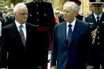 Il Presidente Ciampi accompagnato dal Presidente della Repubblica di Malta Fenech Adami, in Piazza San Giorgio, durante la cerimonia ufficiale di benvenuto