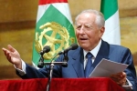 Il Presidente Ciampi durante il suo intervento al Teatro Marruccillo