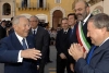 Il Presidente Ciampi al suo arrivo in citt&#224; con i rappresentanti della Istituzioni locali