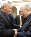 Il Presidente Ciampi accoglie all'arrivo il Presidente dello Stato d'Israele Moshe Katsav.