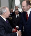 Il Presidente Ciampi con Sua Altezza il Principe Alberto II di Monaco al termine della colazione di lavoro