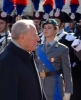Il Presidente Ciampi riceve gli onori militari al suo arrivo nella citt&#224; siciliana
