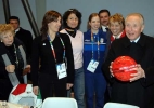 Il Presidente Ciampi, con la moglie Franca, durante la visita al Villaggio Olimpico scherza con Deborah Compagnoni, Isolde e Carolina Kostner e Manuela Di Centa.