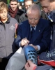 Il Presidente Ciampi, a fianco il Presidente della Regione Mercedes Bresso, durante la visita al Villaggio Olimpico.