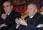 Il Presidente Ciampi con a fianco  il Cav. Gr. Croce Gerardo Agostini, Presidente della Confederazione Italiana fra le Associazioni combattentistiche e Partigiane, saluta i  Presidenti delle Associazioni aderenti al sodalizio.