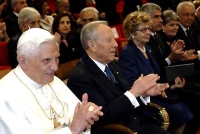 Un momento del Concerto in onore di Sua Santit&#224; Benedetto XVI all'Auditorium Parco della Musica presente il Presidente della Repubblica Carlo Azeglio Ciampi e la moglie Franca