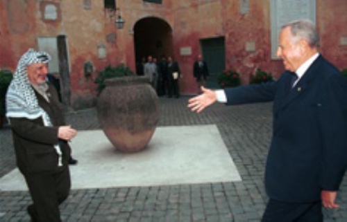 Incontro e successivo colloquio del Presidente della Repubblica con il Presidente dell'Autorità Nazionale Palestinese, S.E. il Signor Yasser Arafat - Castelporziano, 4 settembre 1999