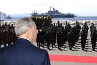 Visita del Presidente della Repubblica Carlo Azeglio Ciampi per assistere alla parata navale nel Golfo di Napoli in occasione della Festa della Marina - Napoli, 10 giugno 2005