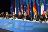 Intervento del Presidente della Repubblica Carlo Azeglio Ciampi a Dresda all'incontro dei Capi di Stato firmatari dell'articolo &quot;Uniti per l'Europa&quot; del 15 luglio 2005