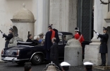 Il Presidente della Repubblica Sergio Mattarella entra nel Palazzo del Quirinale per la cerimonia di insediamento