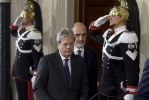 Il Presidente del Consiglio incaricato Paolo Gentiloni annuncia la lista dei Ministri del nuovo governo