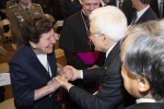 Il Presidente della Repubblica Sergio Mattarella con Irene Camber, atleta olimpionica più longeva, in occasione dei 110 anni della fondazione della Federazione Italiana Scherma
