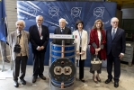 Il Presidente della Repubblica Sergio Mattarella con Fabiola Gianotti, Direttore del CERN,  il Prof. Antonino Zichichi e il Prof. Carlo Rubbia, in occasione della visita al CERN