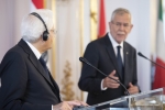 Il Presidente Sergio Mattarella con il Presidente Federale della Repubblica d'Austria Alexander Van der Bellen,durante le dichiarazioni alla stampa,in occasione della visita di Stato nella Repubblica d'Austria