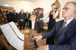 Il Presidente Sergio Mattarella e il Presidente Federale della Repubblica d'Austria Alexander Van der Bellen durante la visita alla casa Natale di Mozart 