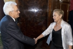 Il Presidente della Repubblica Sergio Mattarella  con la Sen. Dott.ssa Loredana DE PETRIS, Presidente del Gruppo Parlamentare Misto del Senato della Repubblica 